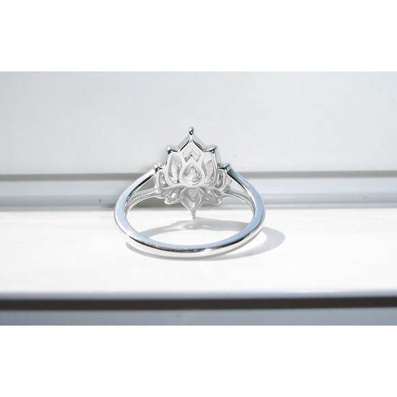 925 STERLING SILVER Lotus Flower Fashion Ring - Picture 10 of 16